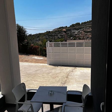 Noya Suites Sr Саранде Екстериор снимка