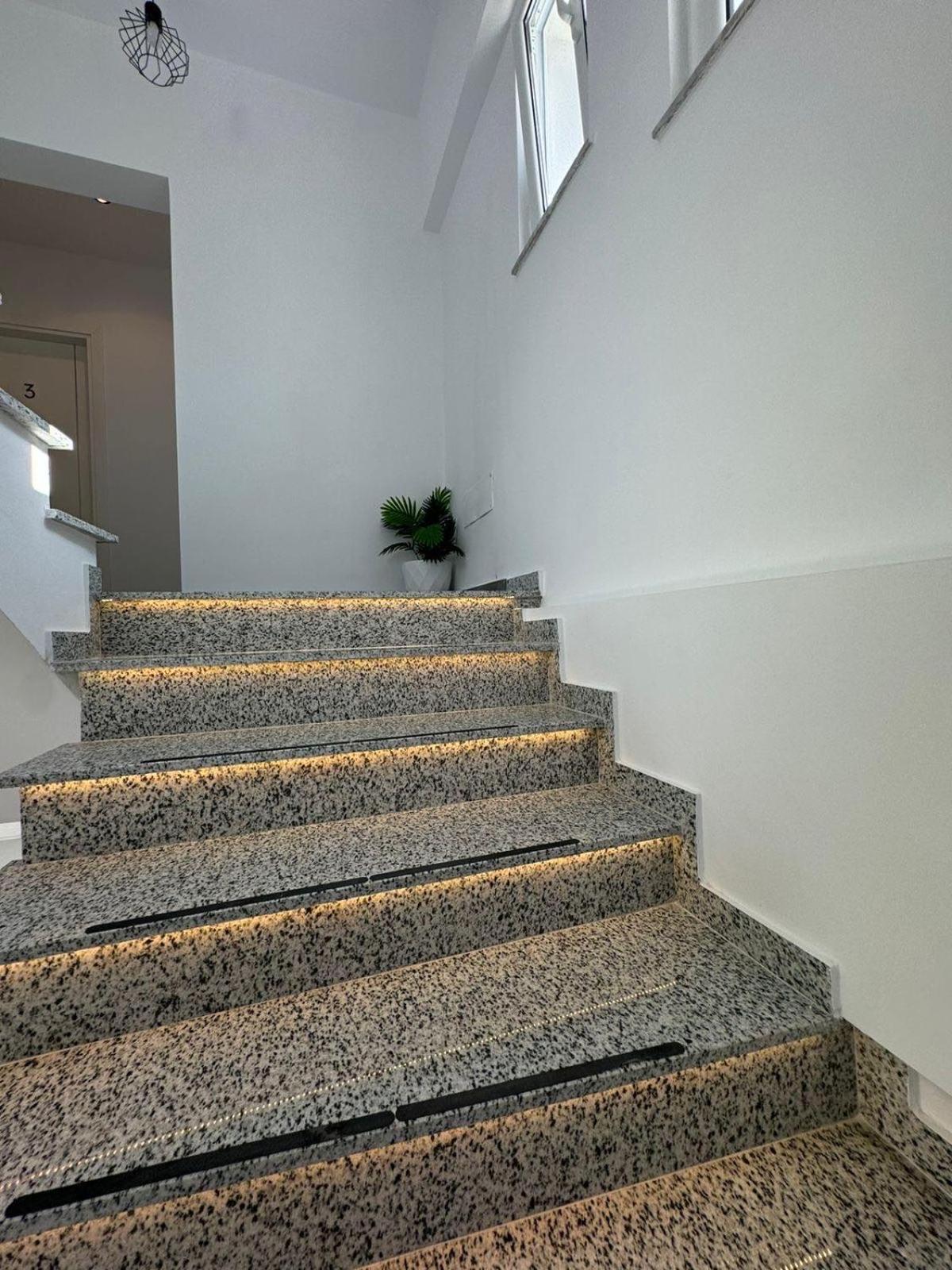Noya Suites Sr Саранде Екстериор снимка